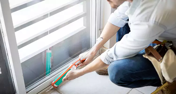 Dap Window Caulk Repair in St. Cloud, FL